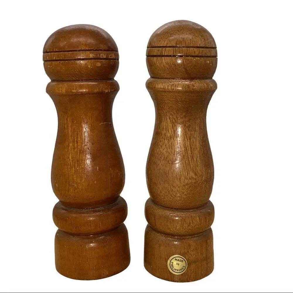Vintage Aloha Hawaii Wood Kitsch Tall Salt and Pepper Shakers